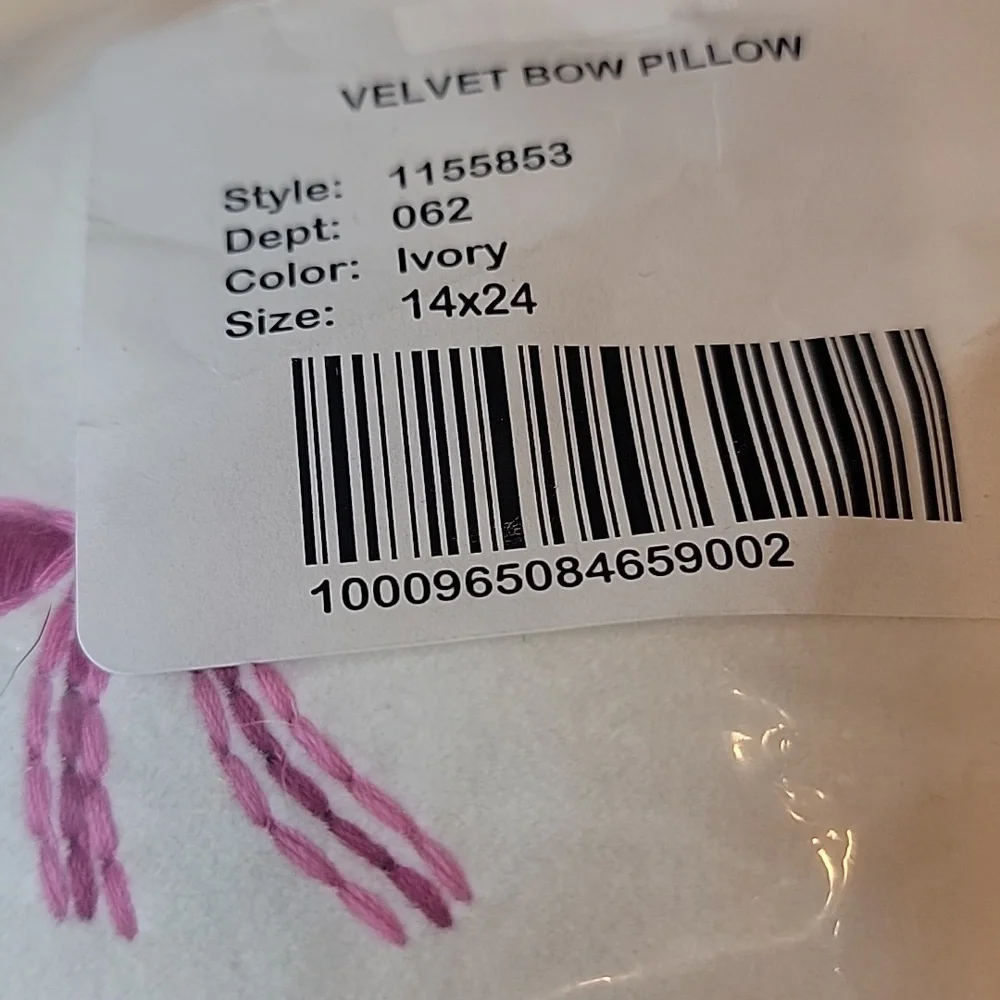 Envogue Embroidered Bow Decorative Pillow In Pink & Ivory. 14x24.